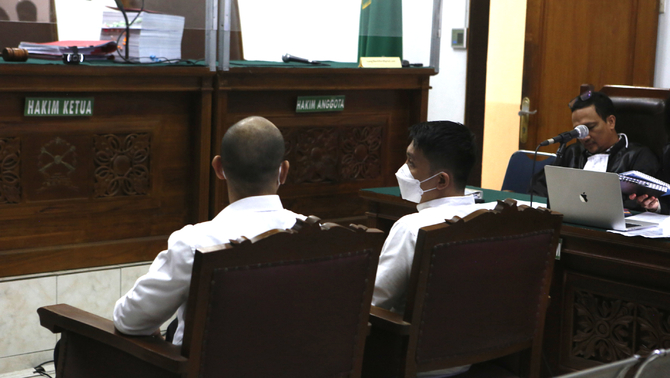 Sidang Lanjutan Terdakwa Hendra Kurniawan Dan Agus Nurpatria