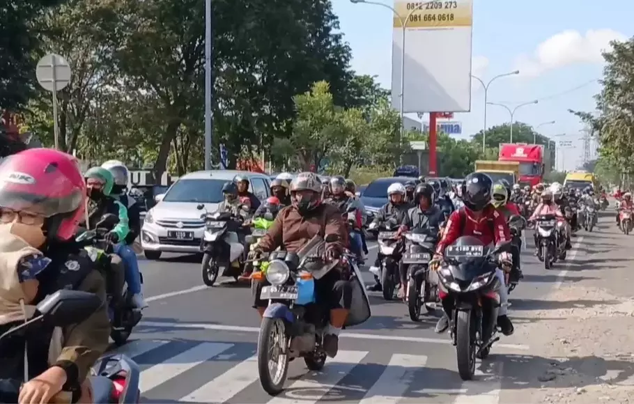 Puncak Arus Balik Kloter Kedua Jalur Arteri Cirebon Padat Merayap