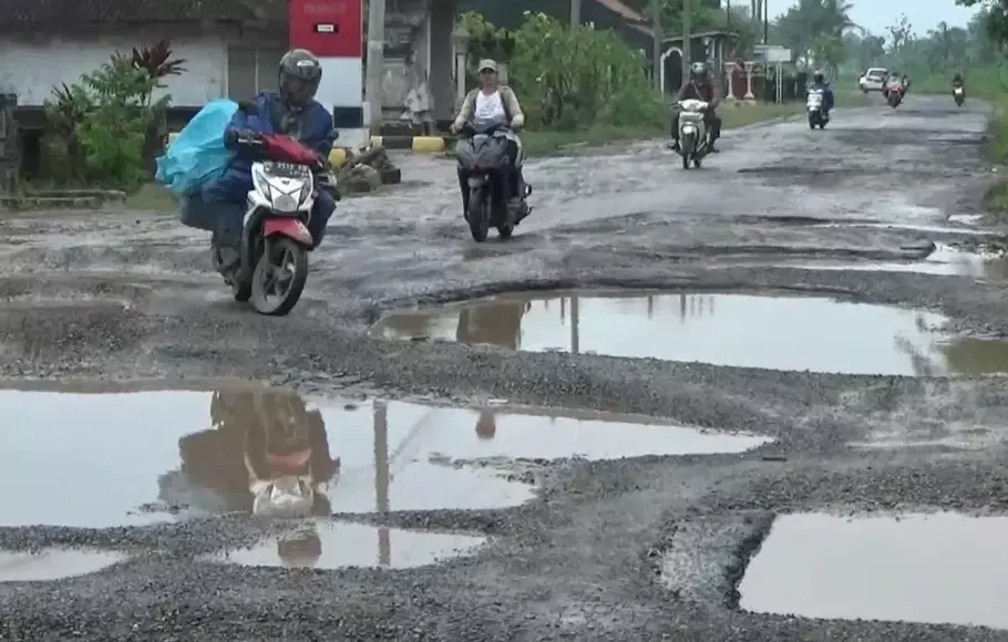 Sejak 10 Tahun Lalu Jalan Lintas Rumbia Gaya Baru Lampung Rusak 20 Km