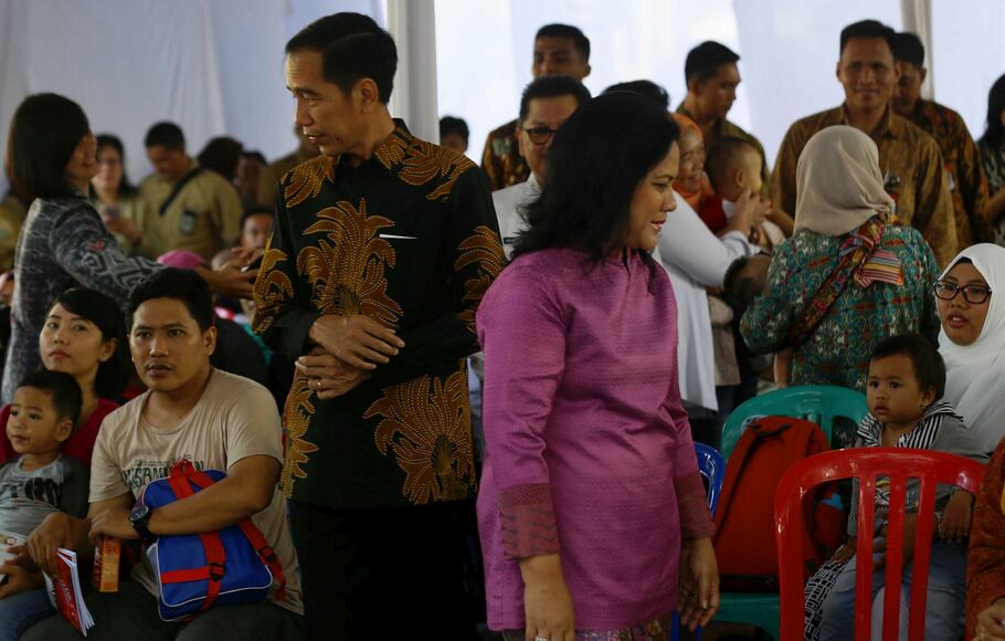 Minta Masyarakat Tenang Jokowi Janji Tuntaskan Kasus Vaksin Palsu