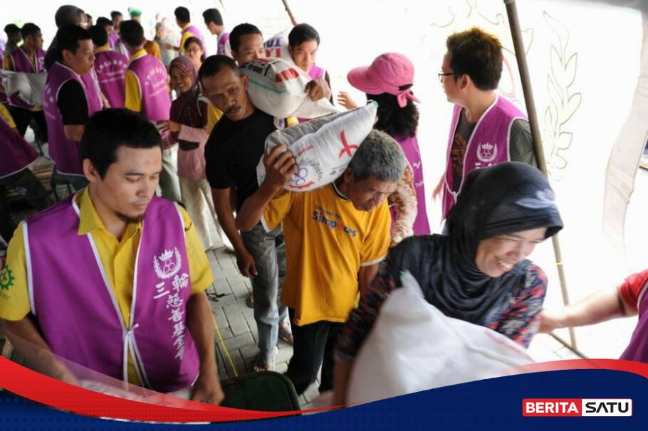 Pemkot Dan Pemkab Malang Gelontorkan Bantuan Ke Warga Terdampak Covid