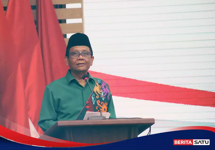 Diumumkan Jadi Cawapres Ganjar Pranowo Mahfud MD Sosok Yang Tidak