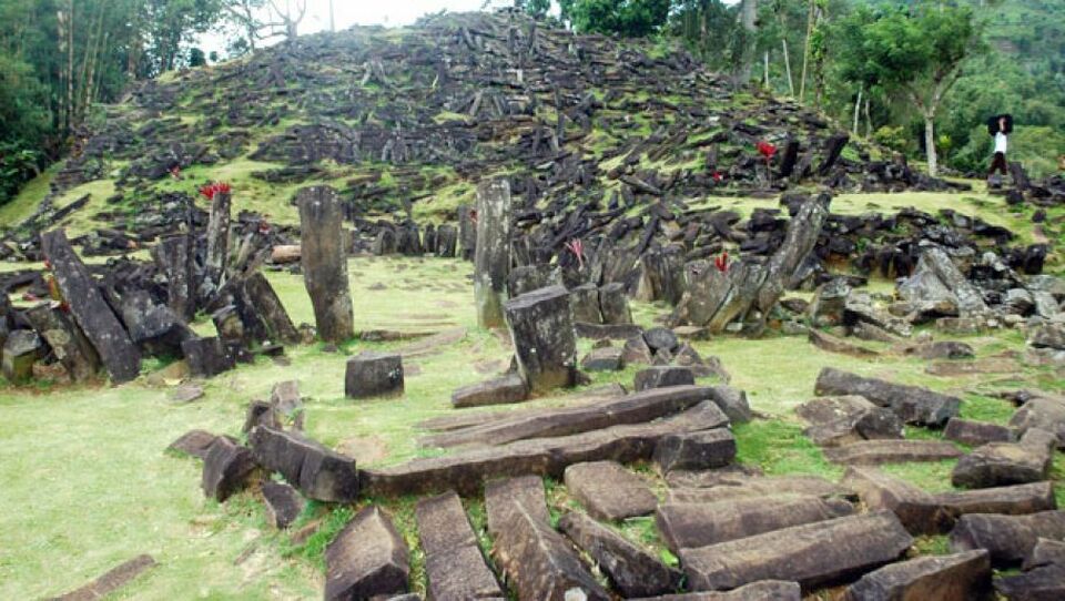 Pasca Penyerangan Penelitian Gunung Padang Dihentikan Sementara