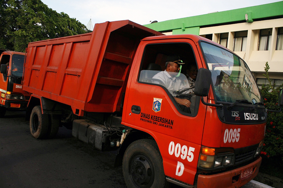 Kota Bekasi Butuhkan 200 Unit Truk Sampah