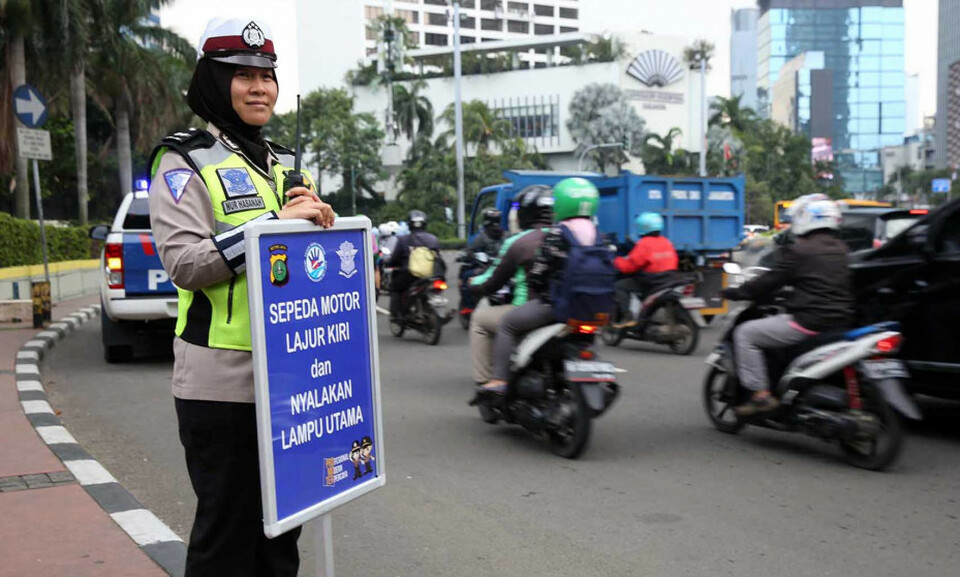 Sosialisasi Jalur Kiri Bagi Pemotor Di Jalur Sudirman Thamrin