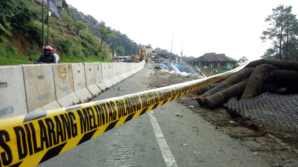 BMKG Cuaca Sebabkan Banjir Dan Longsor Di Bogor