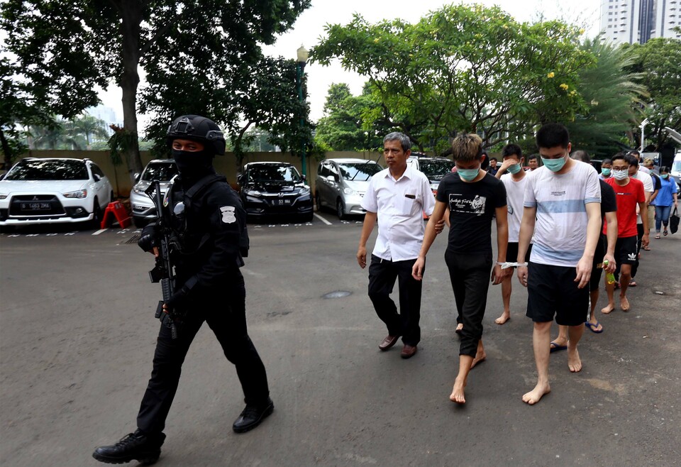 Polisi Ringkus Sepuluh WNA Terlibat Penipuan Di Cengkareng