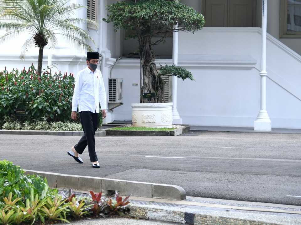 Jokowi Salat Jumat Di Masjid Baitussalam Istana Bogor