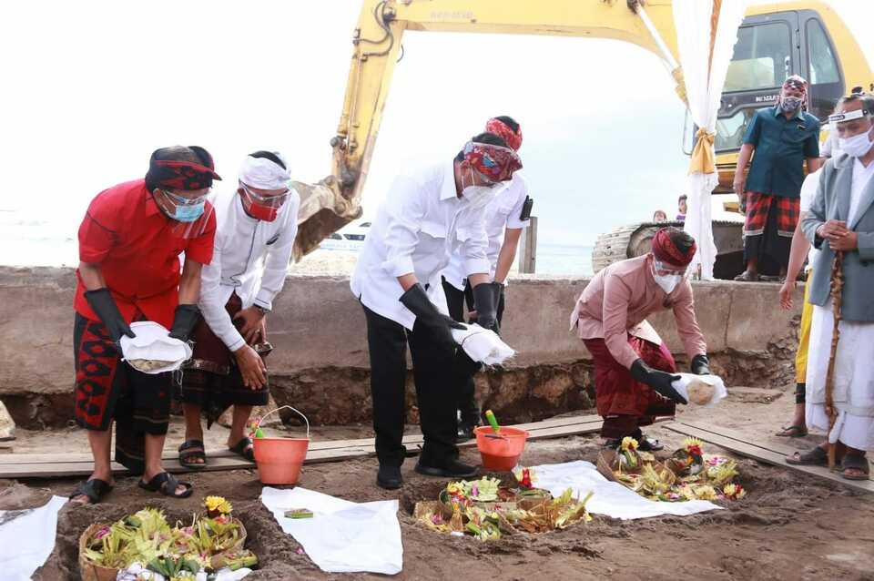 Bupati Klungkung Gembira Atas Tercapainya Pembangunan 2 Pelabuhan Di