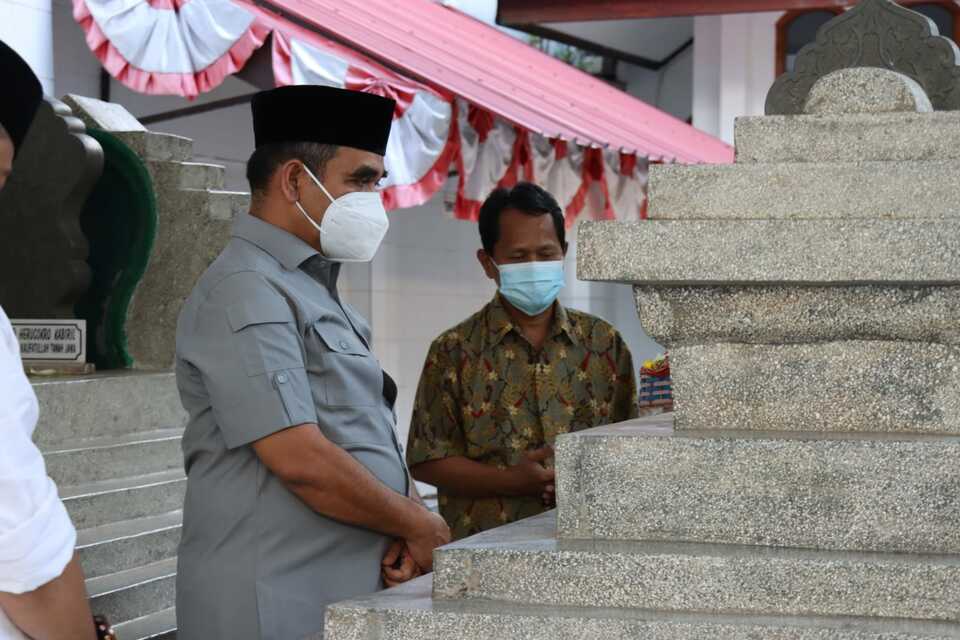 Ahmad Muzani Berziarah Ke Makam Pangeran Diponegoro