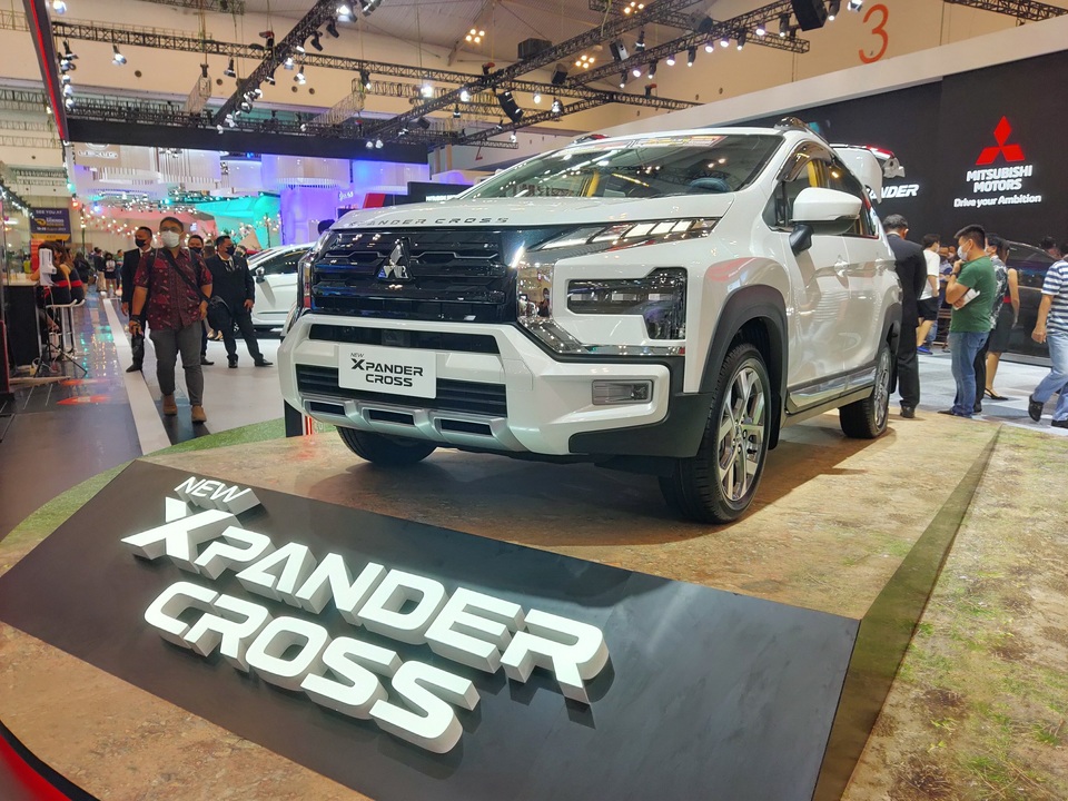 Membedah Fitur Terbaru Mitsubishi New Xpander Cross