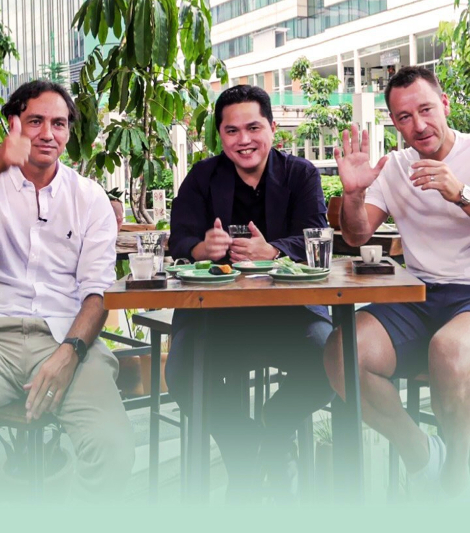 Unik Erick Thohir Ajak Nesta Dan John Terry Makan Lemper