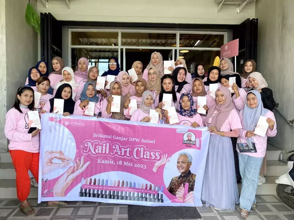 Srikandi Ganjar Gelar Kelas Nail Art Untuk Perempuan Milenial Di Bone