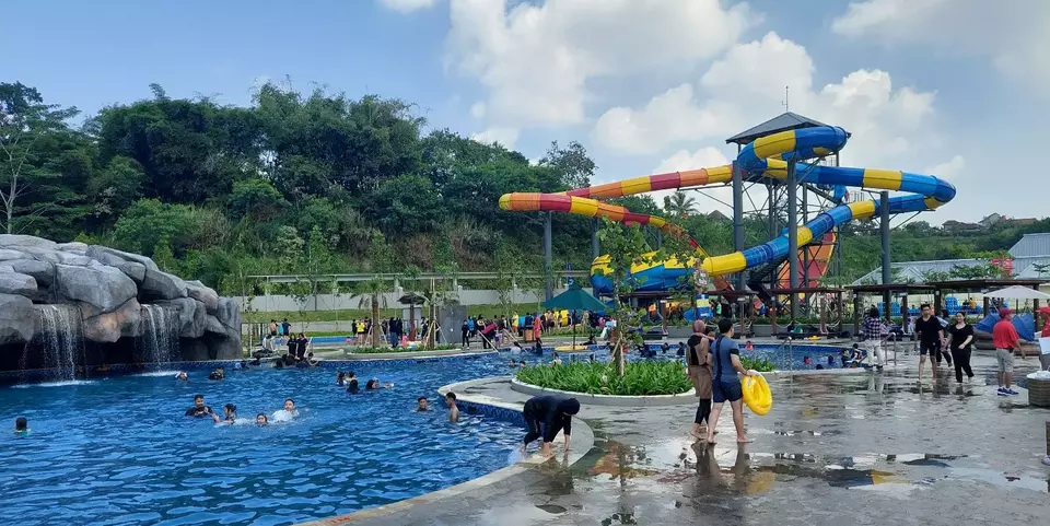 Wahoo Waterworld Wisata Waterpark Terbaru Di Bandung Barat Halaman 2