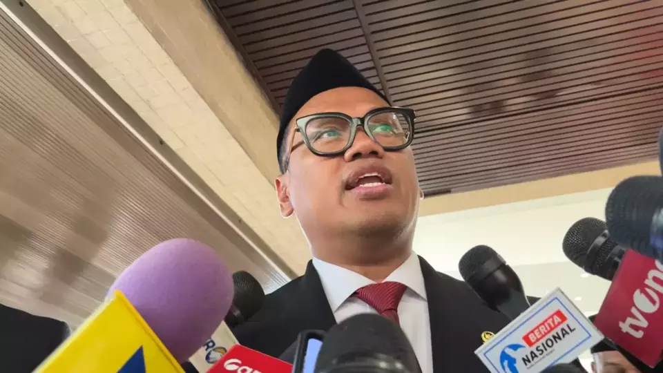 Dilantik Jadi Anggota Dpr Uya Kuya Tidak Mau Munafik Ubah Jati Diri