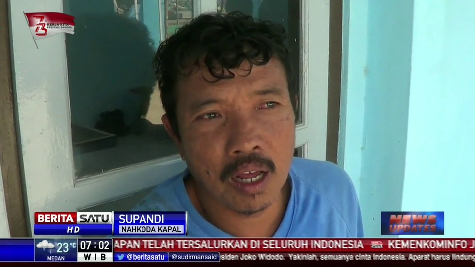 Kapal Nelayan Rembang Tenggelam Dihantam Ombak Abk Selamat