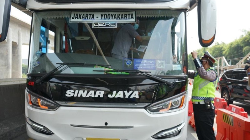 Jasa Marga Putar Balik 648 Kendaraan Ke Jakarta Di H1 Larangan Mudik