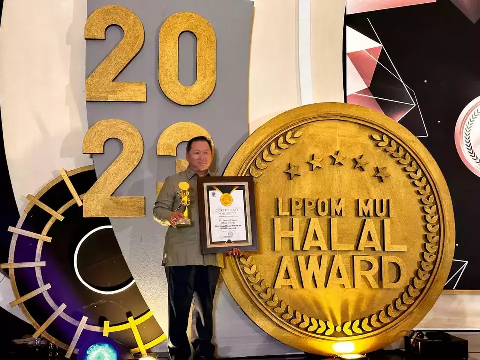 Sistem Jaminan Halal Dexa Medica Raih Halal Award