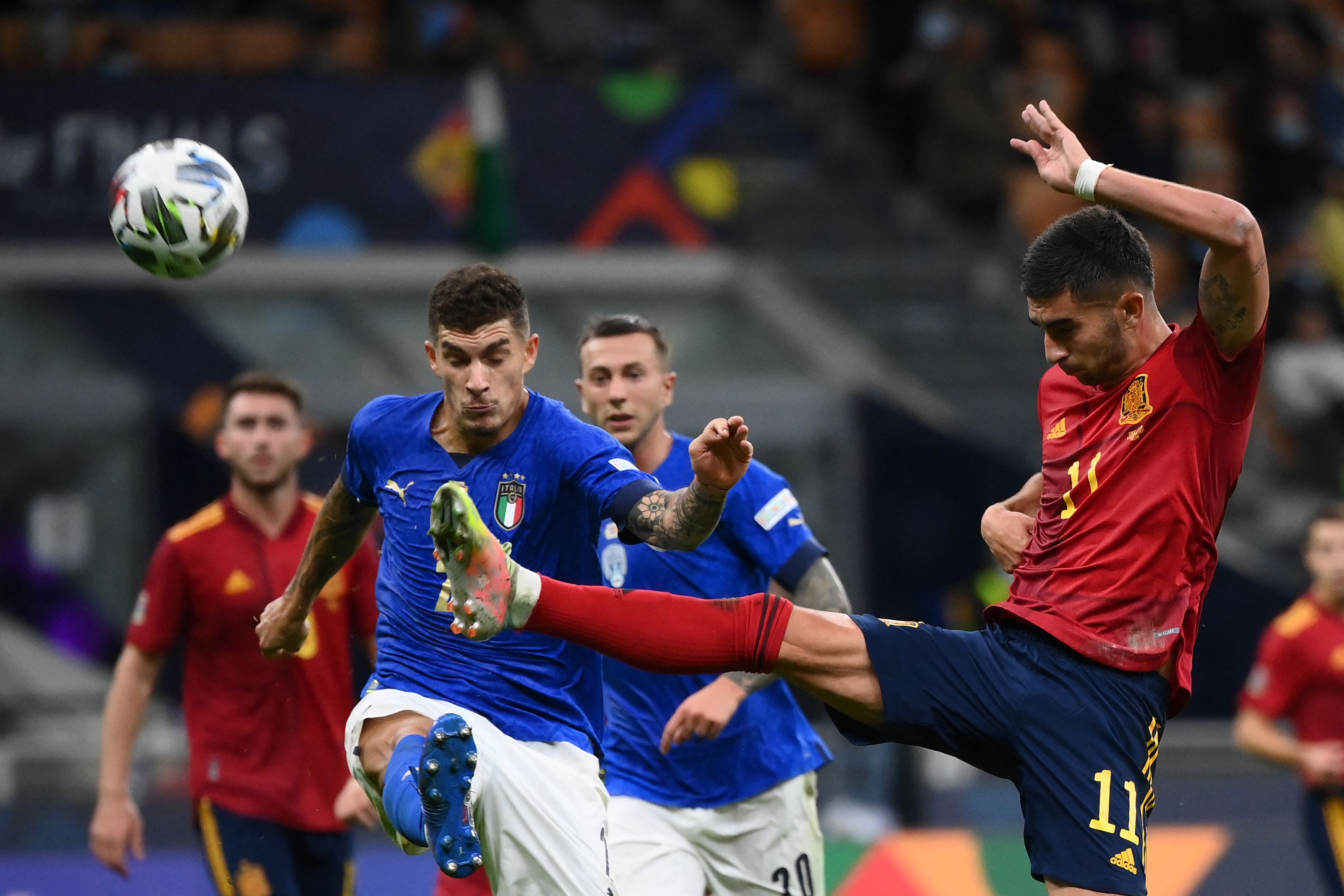 Italy vs spain live. Испания vs Италия. Italy League.