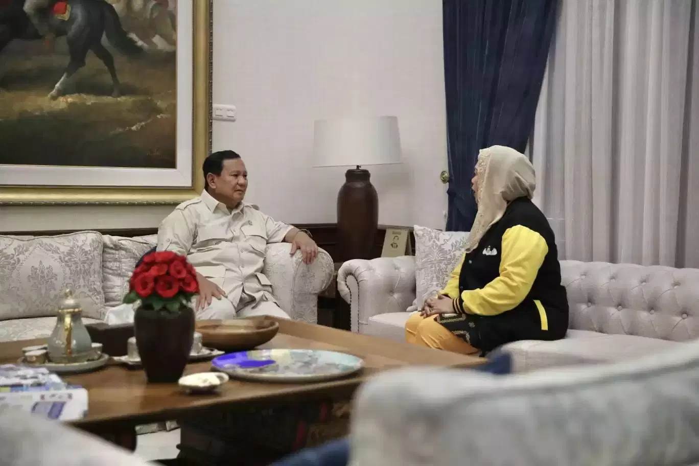 Ketua Umum Partai Gerindra Prabowo Subianto menerima kedatangan Yenny Wahid di rumahnya yang berlokasi di Jalan Kertanegara 4, Jakarta Selatan, Rabu, 6 September 2023 sore.