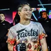 Stamp Fairtex Asah Kemampuan Bersama Lawan Lama