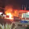 Mobil Terbakar di SPBU Mangkubumi Tasikmalaya, Pengemudi Wanita Pingsan Akibat Panik