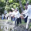 ITS Manfaatkan Ekoenzim untuk Tingkatkan Kualitas Air Danau