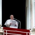 Jalani Perawatan di RS, Kesehatan Paus Fransiskus Mulai Membaik