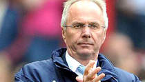 Sven-Goran Eriksson Ikut Kritik Pencoretan Beckham