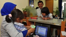 Riswinandi -- Bank Harus Dipaksa Turunkan Bunga