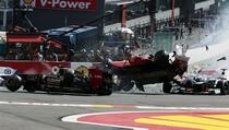 Insiden Mobil Terbang, Grosjean Dihukum Satu Balapan