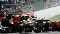 F1 Akan Perbaiki Aturan Pelindung Kepala