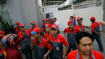 Buruh Ancam Blokir Jalan Tol Cikarang Barat