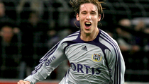 Arsenal dan Madrid Bersaing Dapatkan Kapten Anderlecht
