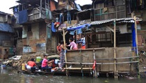 Kemensos Bakal Tertibkan Pemukiman Kumuh di Ciliwung