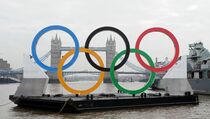 Ika, Remaja Hebat yang Terharu Ikut Iringi Obor Olimpiade
