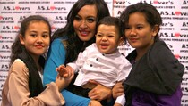 Ditahan 1 Bulan Lebih, Angie Kangen Anak