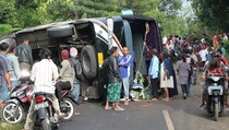 Bus Wisata Terguling, 7 Tewas