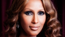 Supermodel Iman Gandeng Ibu Rumah Tangga Sebagai Model Catwalk