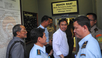 Agusrin Dipenjara, PK Jalan Terus
