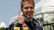 Vettel Juara di Singapura, Hamilton 'Out'
