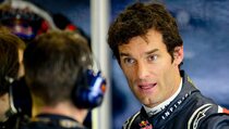 Webber Bertahan di Red Bull
