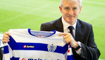 Pecat Hughes, QPR Dekati Redknapp