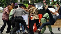 35 ribu Hansip Untuk Amankan Pilkada DKI