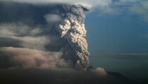 Status Gunung Sangeangapi NTB Jadi Siaga