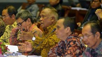 Politisi Busuk dan Pengusaha Hitam Dorong Revisi UU KPK