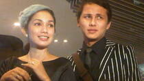Ussy Sulistiawaty  Merinding Dengar Suara Whitney Houston