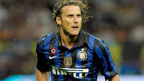 Diego Forlan: Saya Ingin Tetap di Inter