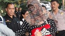 Neneng Hanya Bantu Pengadaan Alat Tulis Kantor