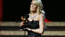 Gandeng Carrie Underwood, OPI Rilis Koleksi Cat Kuku Terbaru